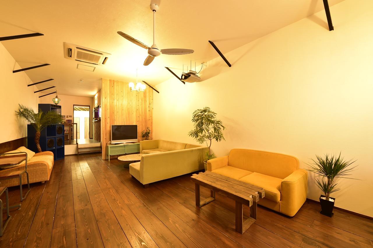 Hostel Chill Out Osaka Bagian luar foto