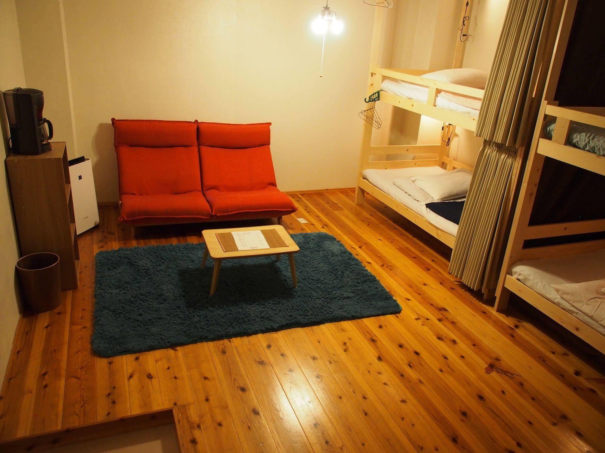 Hostel Chill Out Osaka Bagian luar foto