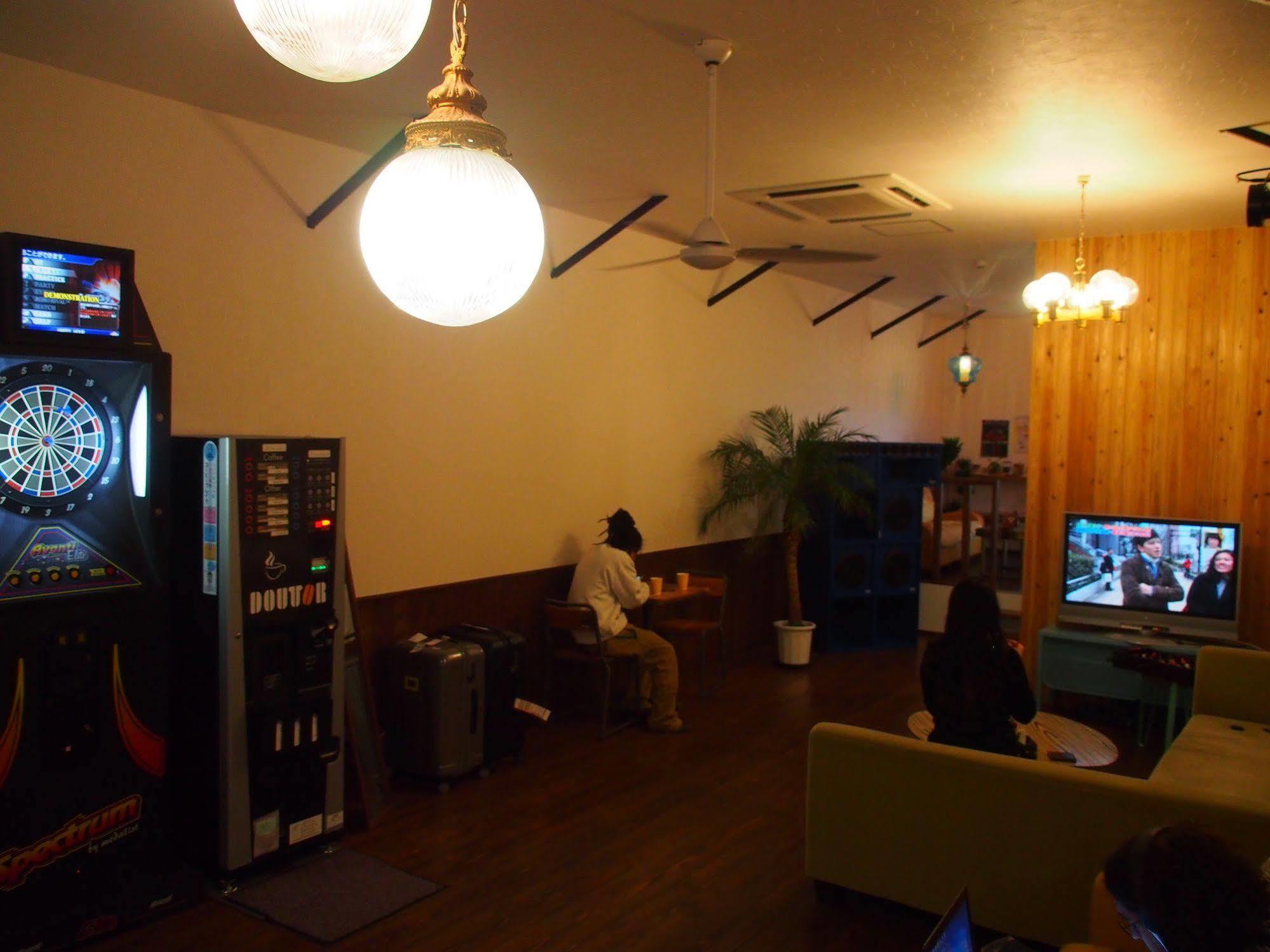 Hostel Chill Out Osaka Bagian luar foto