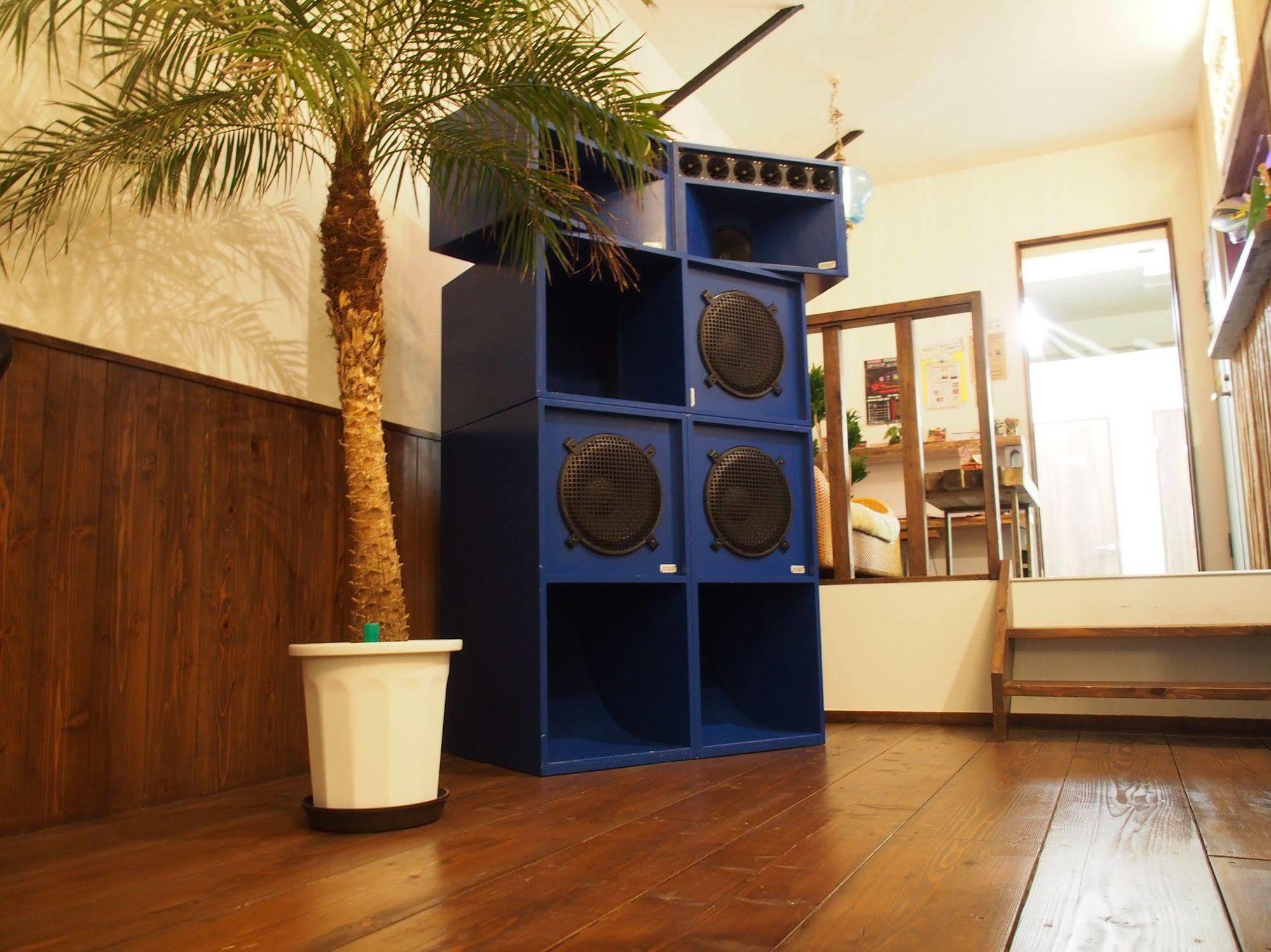 Hostel Chill Out Osaka Bagian luar foto